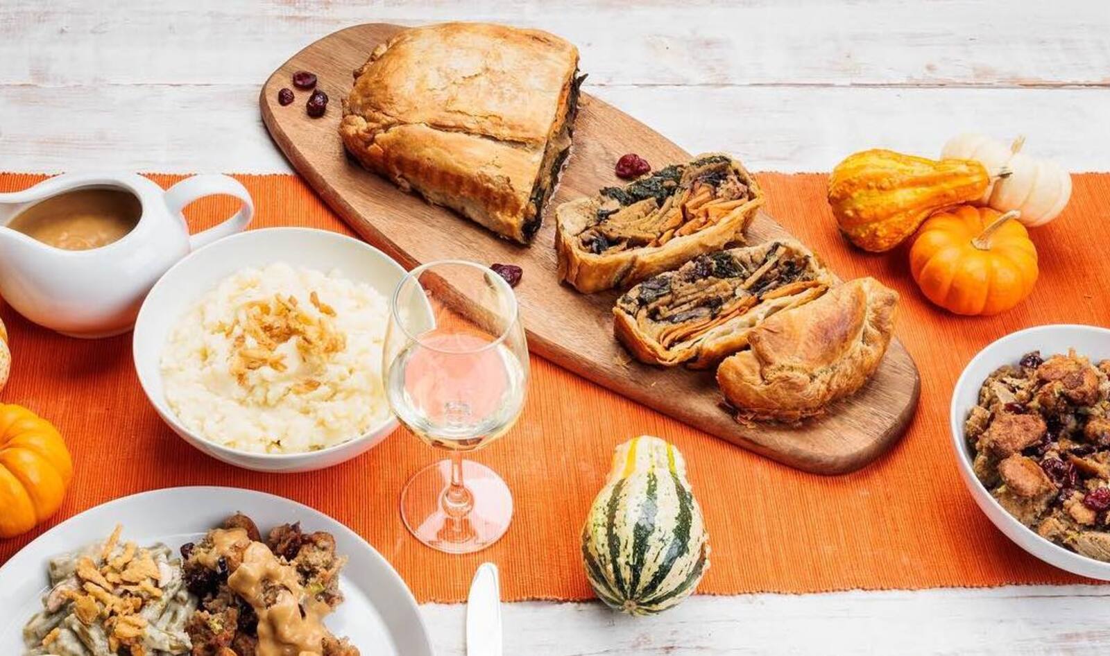 These 14 Vegan Restaurants Will Cook Thanksgiving Dinner for You