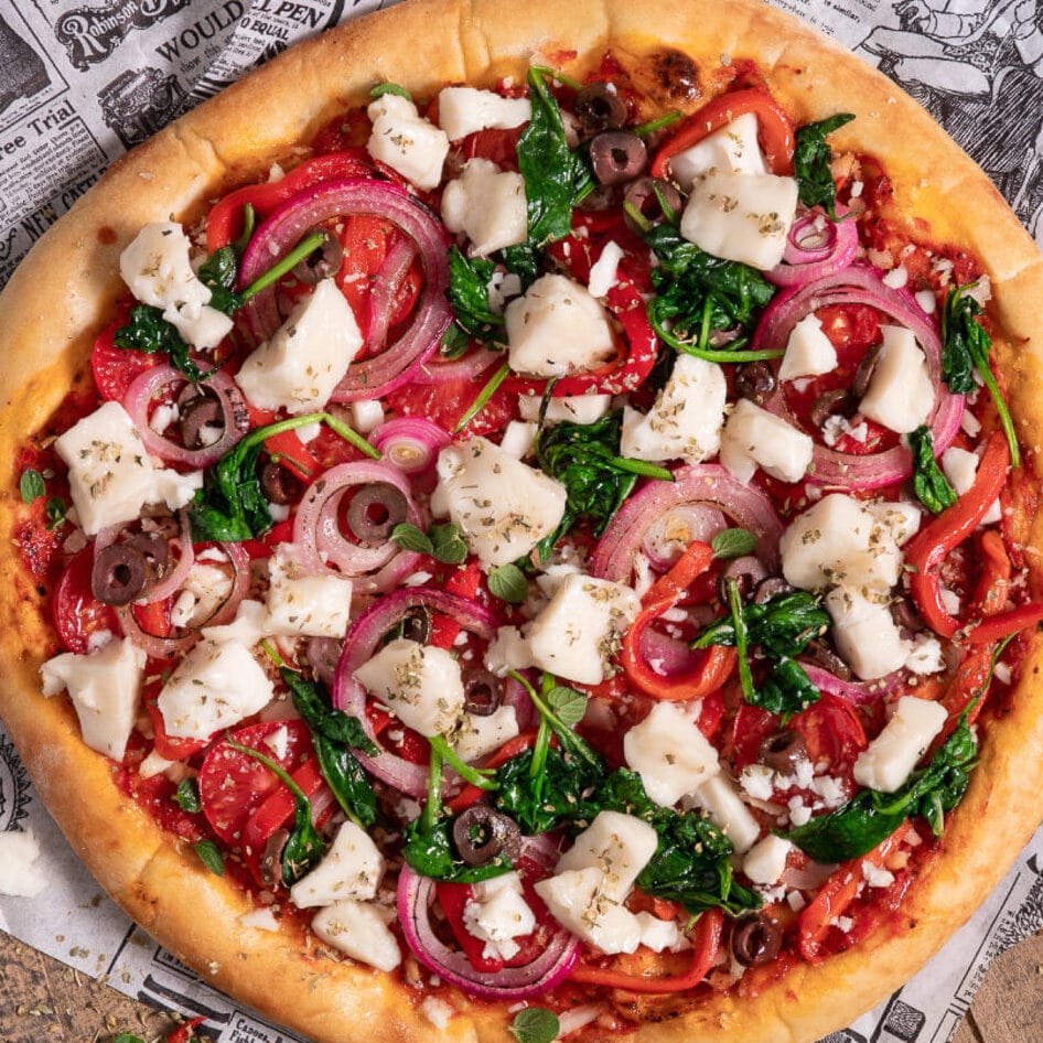 The Vegan Feta Brands and Recipes Our Editors Keep Coming Back To