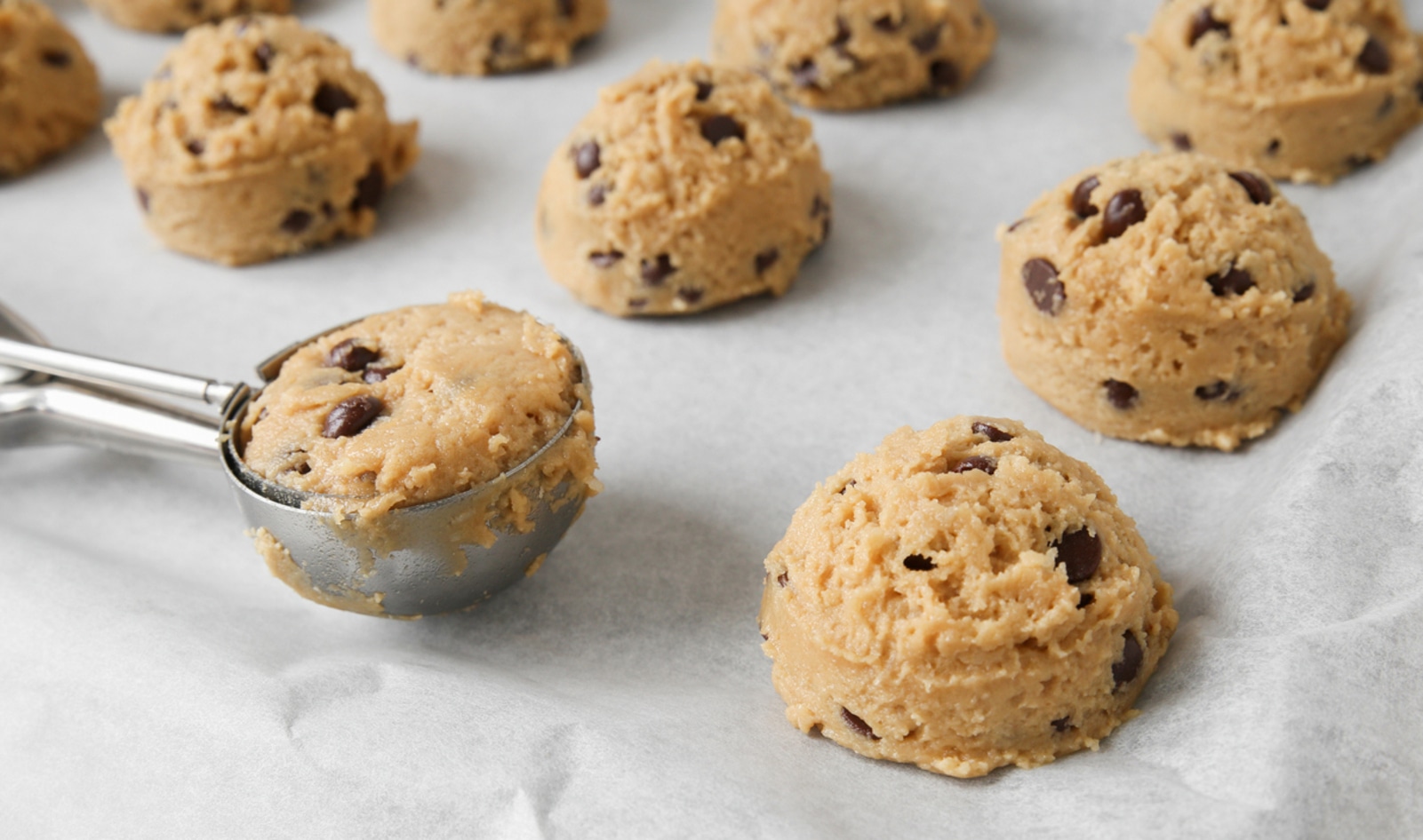 Can You Eat Egg-Free Raw Cookie Dough? No, But Also Yes