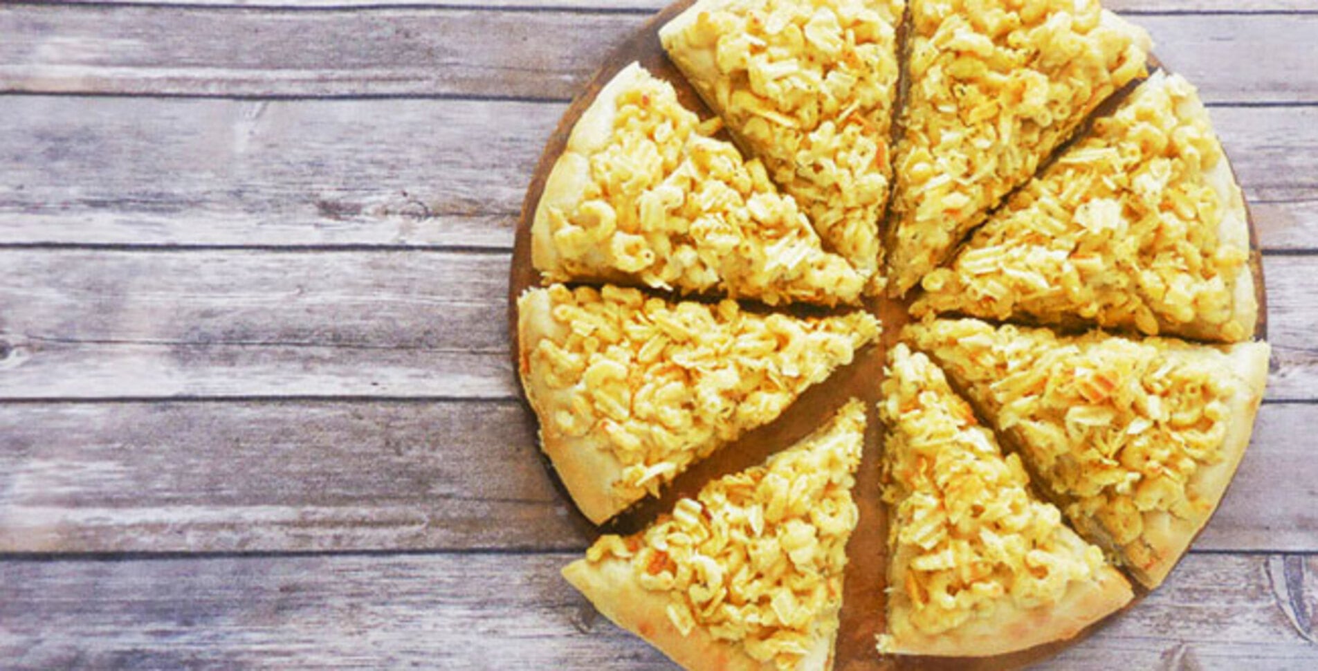 Vegan Mac and Cheese Pizza With Potato Chip Topping