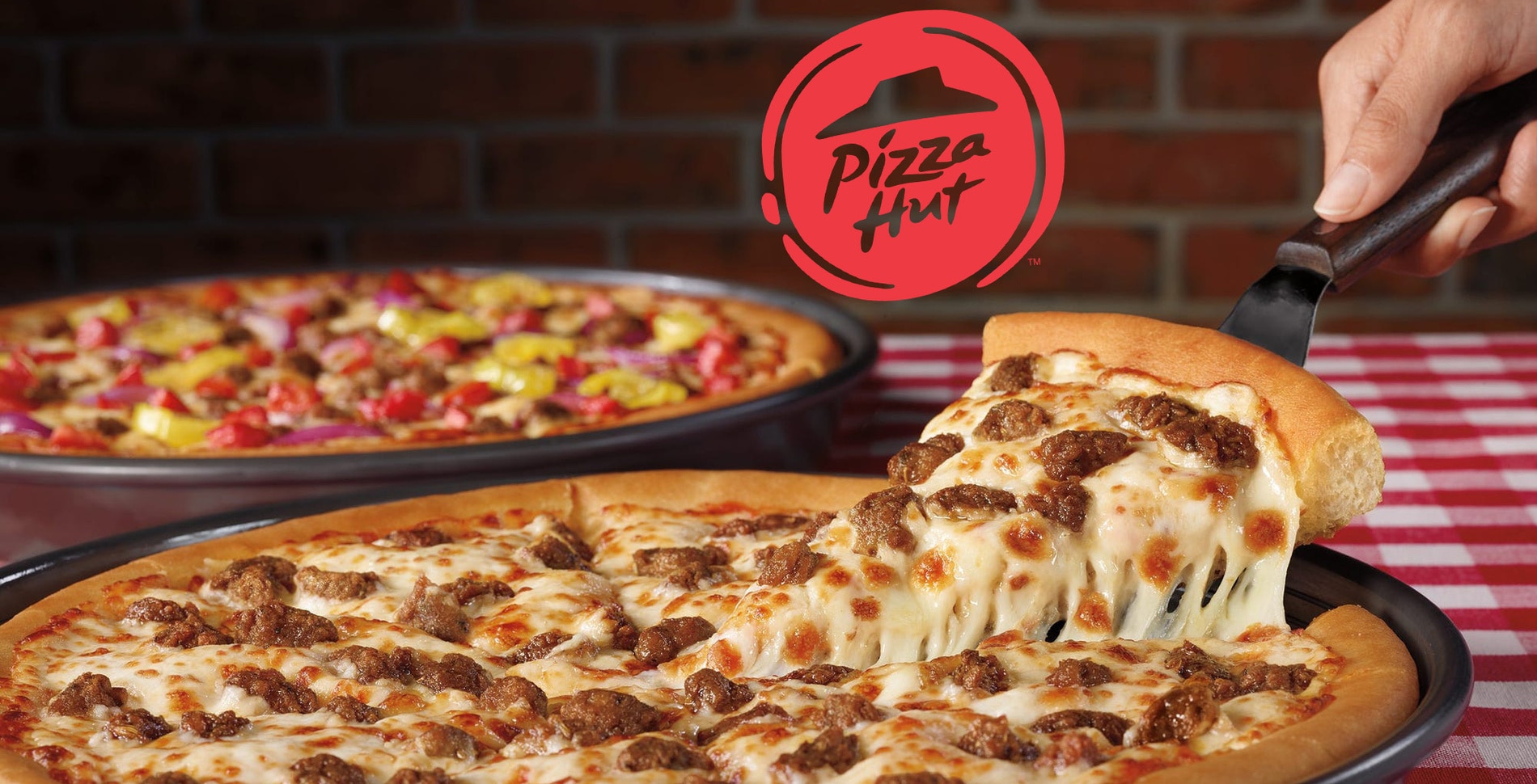 Pizza Hut Offers Vegan Cheese and Meat ... Just Not in the US. Here's How to Order Vegan Stateside.