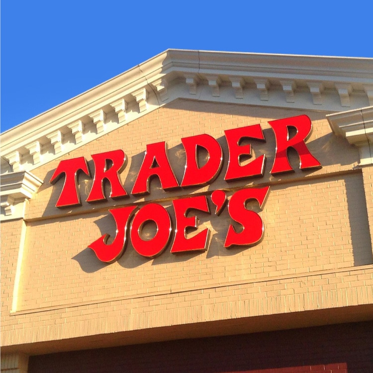 VegNews.Guides.TraderJoes.3