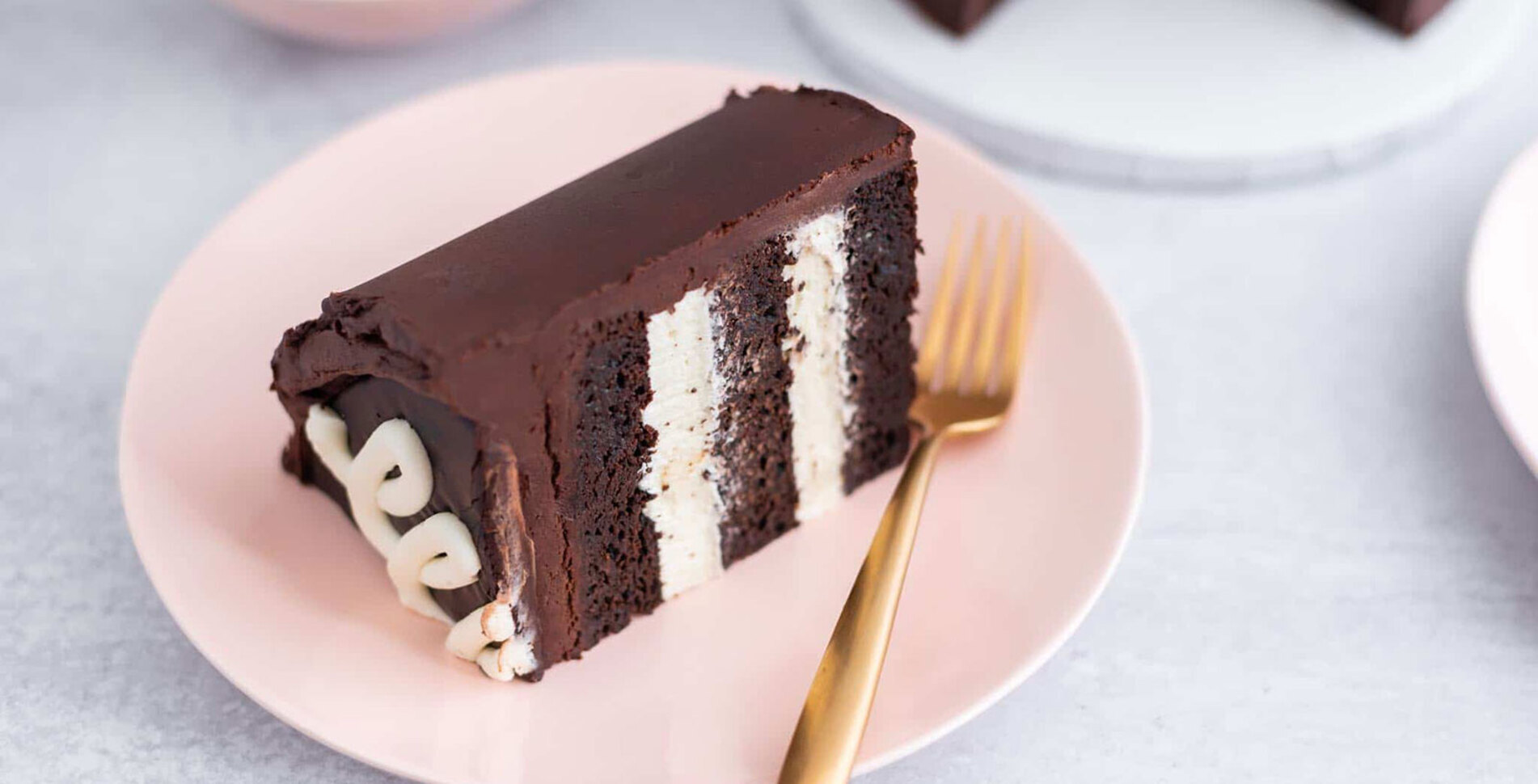 25 Amazing Vegan Cake Recipes