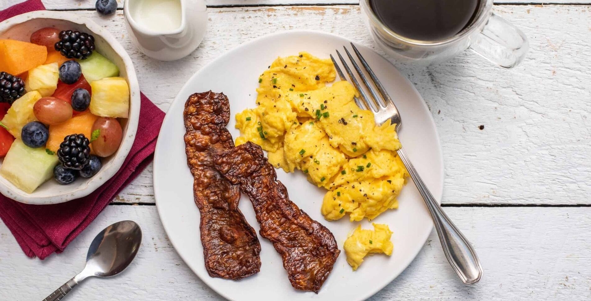 Is Vegan Bacon Healthier? Plus, 16 Vegan Bacon Brands and 9 Recipes to Try Right Now