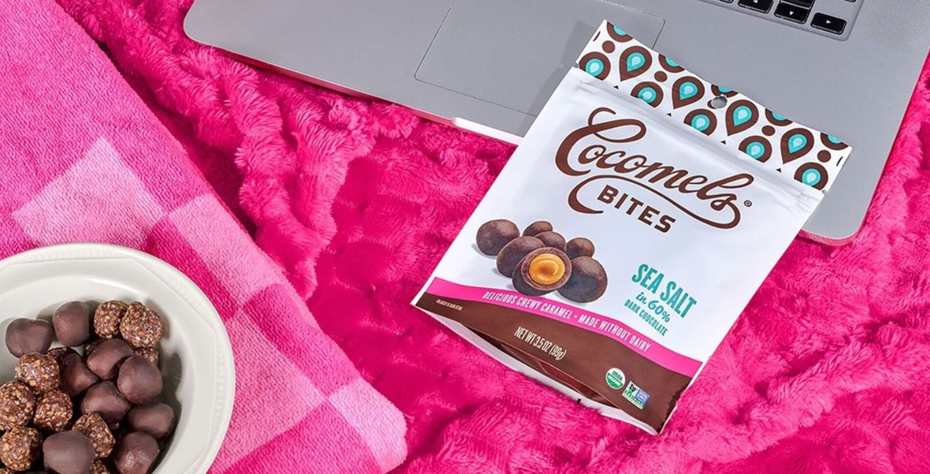 Need a Last-Minute Valentine's Day Gift? Grab These Vegan Treats at Walmart